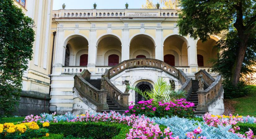 Kroměříž kastély: a barokk pompa és a természet harmóniája