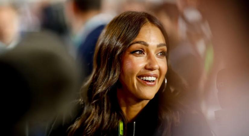 Jessica Alba hivatalosan is elvált férjétől – így osztoztak meg gyermekeiken