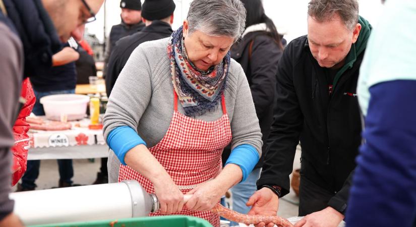 Győrzámolyi böllér fesztivál - Közösséget építik a disznótoros hagyományok - Képgaléria