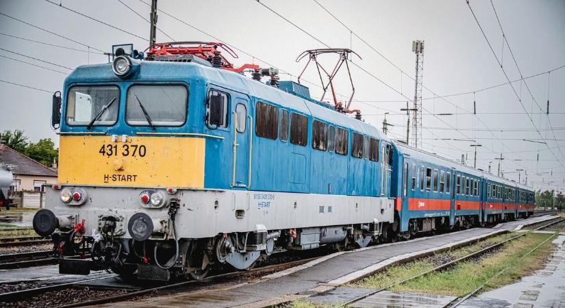 Vihar és extrém erejű szél: elesett a dél-balatoni vasútvonal, a Volán járatokat javasolják az utasoknak