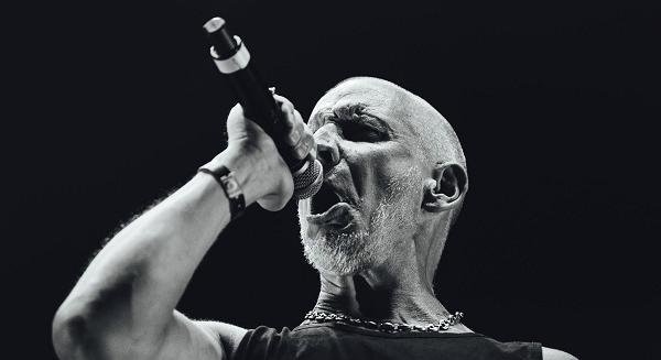 Zak Tell szerint ma jobban félreértik a Clawfinger megosztó dalát, mint a megjelenésekor