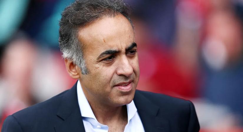 Saját otthonában késelték meg a Premier League-csapat korábbi tulajdonosát