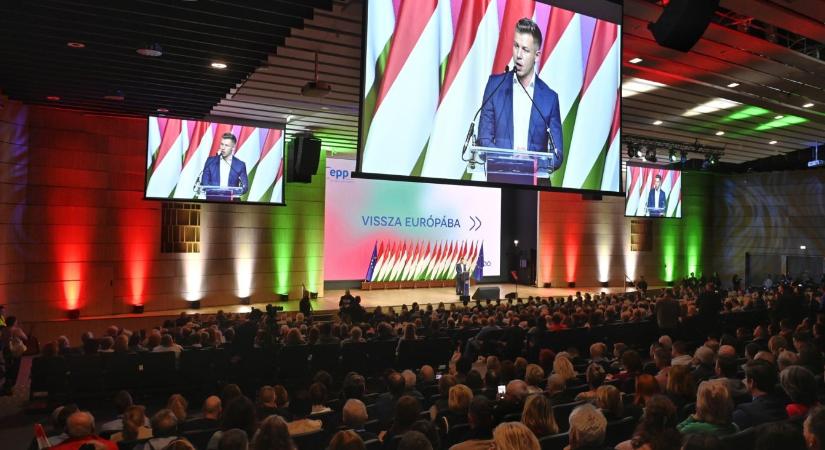 Egy nappal Orbán Viktor után tart évértékelőt Magyar Péter