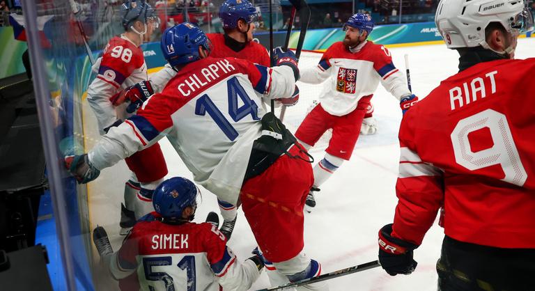 Túlórás svájci hokiünnep ebédidőben a téli olimpián