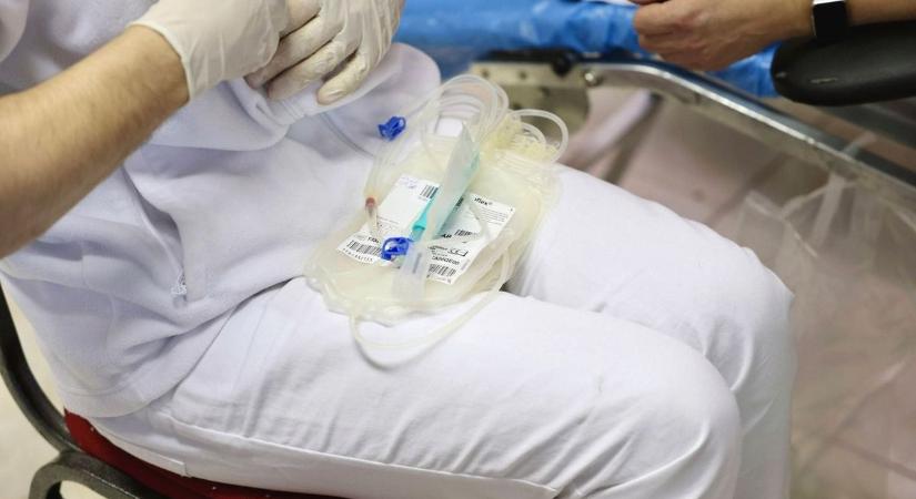 Most figyelj: egy villányi hotel is ott van a véradó helyek között!