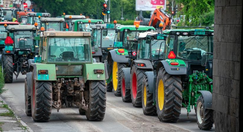 Elszántak: ötödik napja tart a tejtermelők blokádja déli szomszédunknál