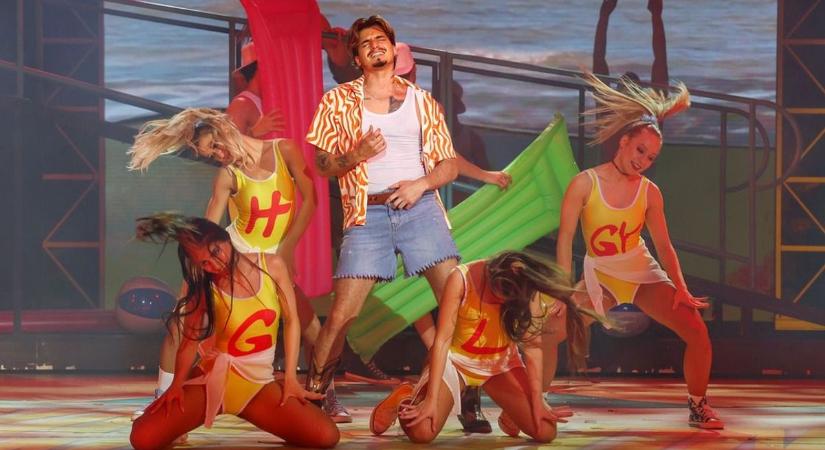 Tudtunk élni nélküle, de vele még jobban – őrülten tomboltak a nézők az Erkel Színházban