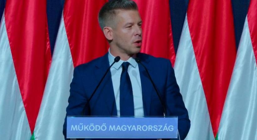 Magyar Péter is évet értékelt