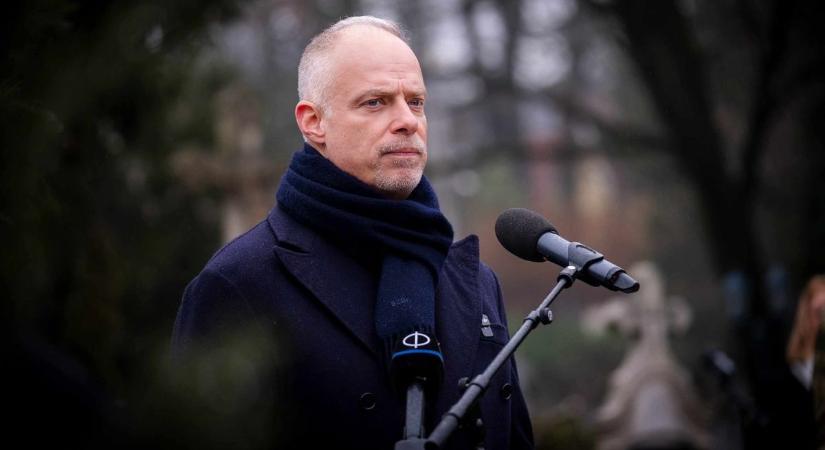 Fenyegetések Ukrajnából: határozott üzenetet küldött a honvédelmi miniszter