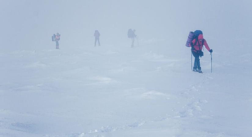Megint meghalt két síelő