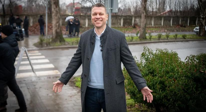 Így köszönt el a teljes balliberális sajtótól Menczer Tamás
