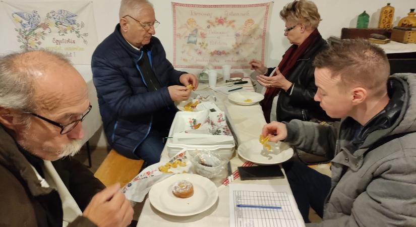 A rózsafánk kapta az első díjat az idei fánkmustrán