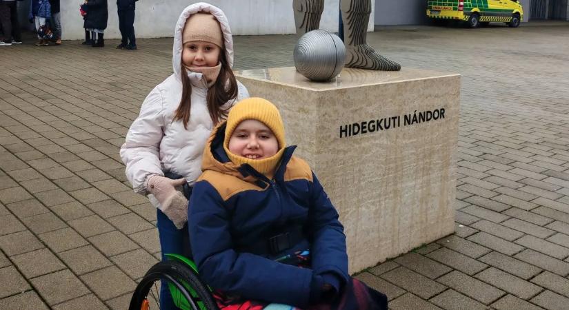 “Nem kell profinak lenni, a lényeg, hogy jól érezzük magunkat” - jótékonysági focitornát szerveznek a súlyos beteg kisfiúért
