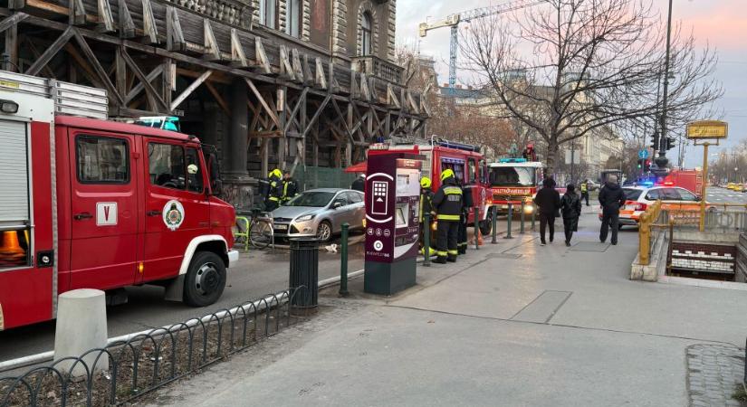 Tűz ütött ki egy társas házban az Andrássy úton
