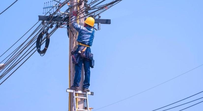 Bács-Kiskun nagy részén nem lesz áram a következő napokban, itt vannak a helyszínek és időpontok