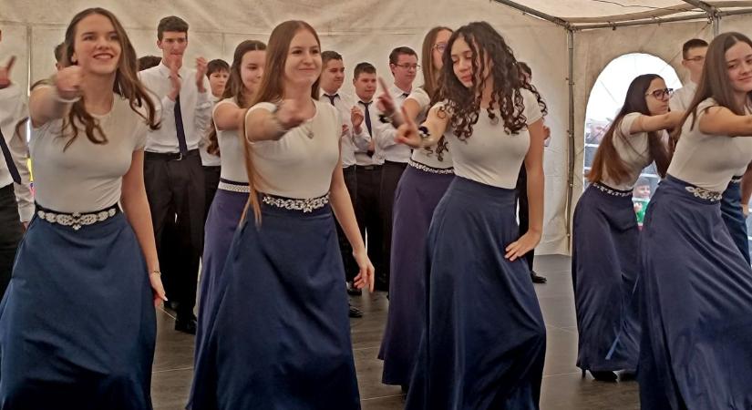 Itt a farsang, áll a bál…! (galéria, videó)