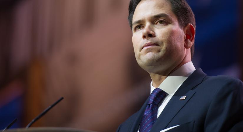 Budapestre érkezett Marco Rubio