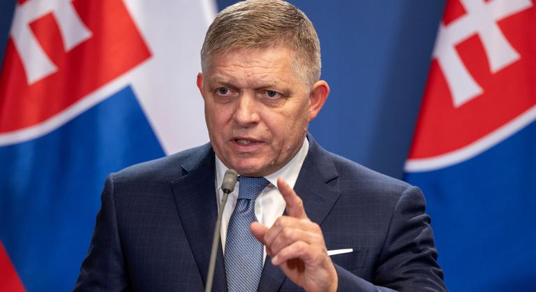 Robert Fico rácsapta az ajtót a magyarokra, Peter Pellegrini pedig szembe is köpte őket