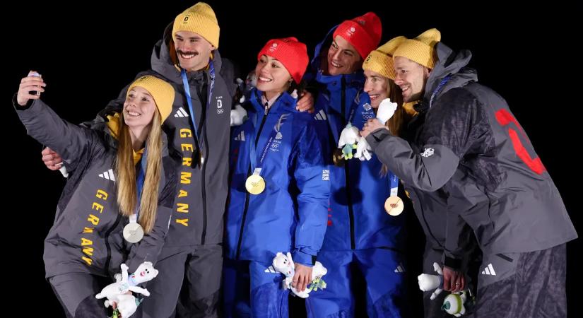 A britek nyerték a szkeletonosok csapatversenyét, Matt Weston duplázott