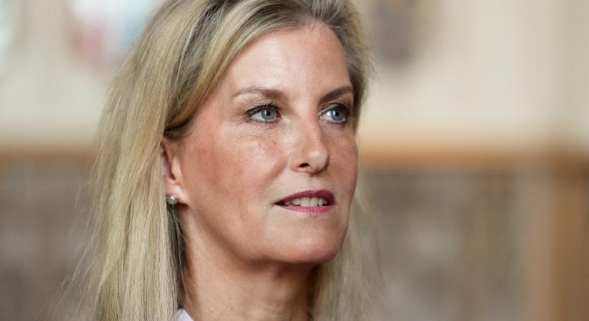 Zsófia edinburgh-i hercegnéjének Jimmy Choo tűsarkújáról beszél most mindenki, elképesztően pompás