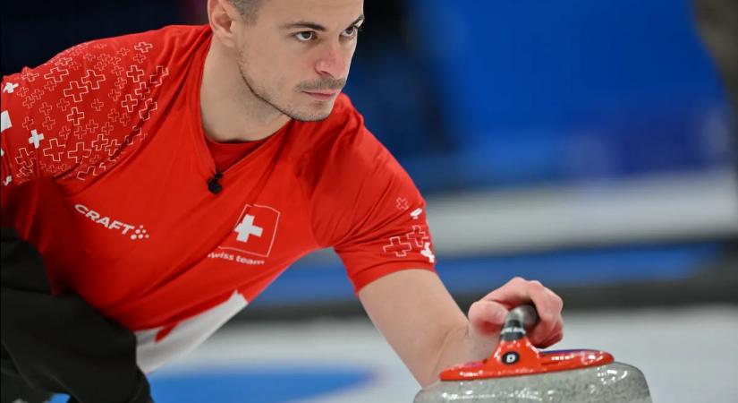 Svájc továbbra is veretlen a téli olimpia férfi curlingversenyén
