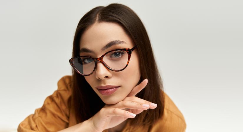 Megérkezett a szemüveg‑előfizetés Magyarországra: egy új korszak kezdete az optikai piacon