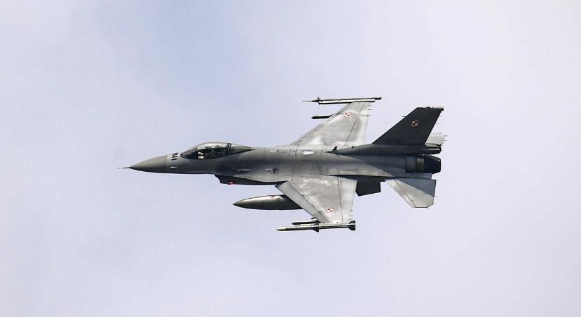 Szakértő: magas intenzitású háborúra készülnek a lengyelek