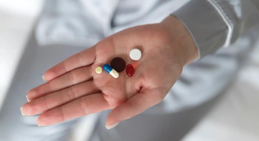 Vészharangot kongat a MOK: Veszélyezteti a betegeket a kormány új gyógyszerfelírási terve