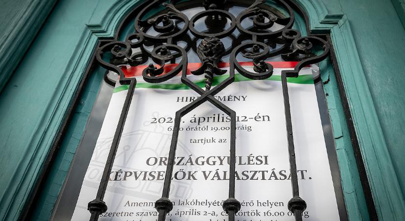 Kisokos áprilisra: ezt kell tudni a Fidesz–Tisza-párharcot eldöntő választási rendszerről
