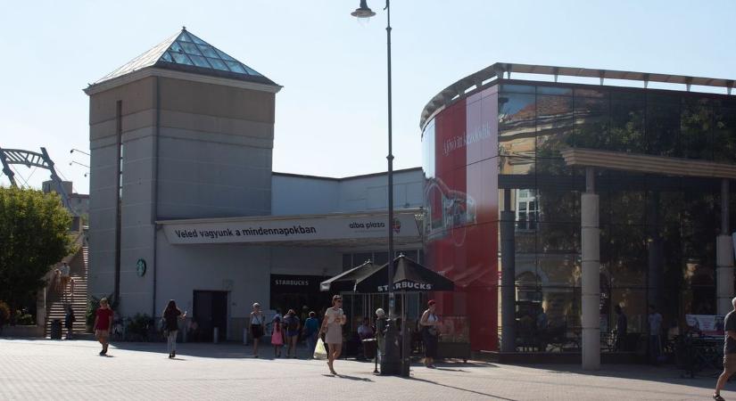 Fontos bejelentések és megdöbbentő fordulatok egy héten belül Fejérben