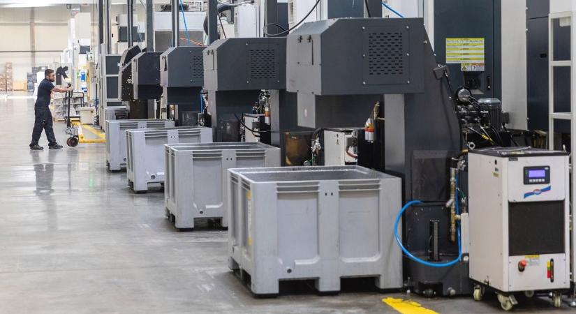 Vigyázat: arról hallucinál a HVG, hogy négy éve nem nő a magyar gazdaság