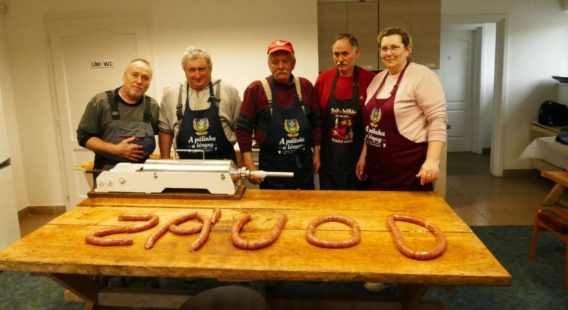 Hihetetlen, mi lett egy falusi disznóvágásból Závodon húsz év alatt (galéria)
