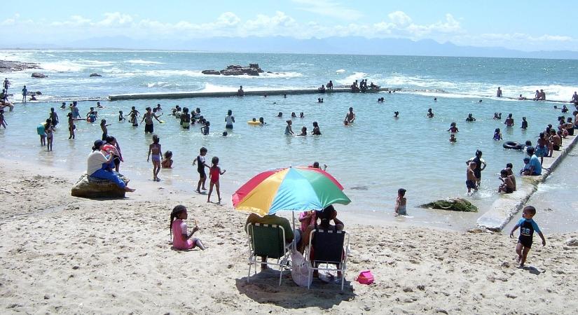 Rekordot döntött a romániai turisták száma Bulgáriában