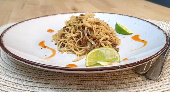 Szaftos, gyors káposztás tészta fűszeres marhahússal: laktató és isteni