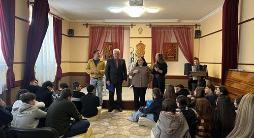 A nevetés menedéke: Határtalan művészeti élmény Kárpátalján