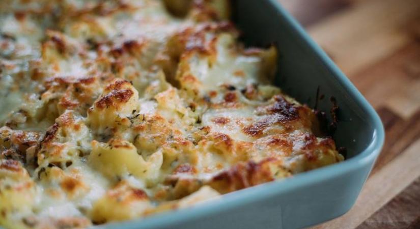 Kiadós svéd rakott krumpli: a rétegek között füstölt lazac bújik meg