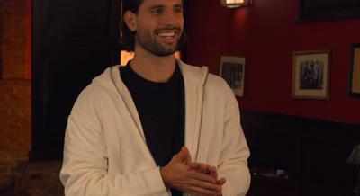 Nincs Lay’s, nincs meccs! – Szoboszlai Dominik Budapest pubjait járja, hogy rátaláljon kedvenc meccsnézős csapatára