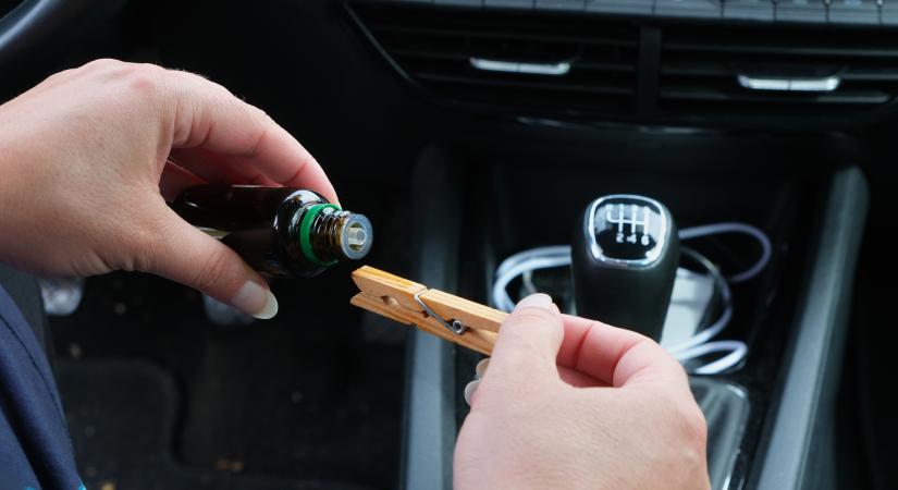 Ne dőlj be ennek az olcsó trükknek, ha bűzlik az autód