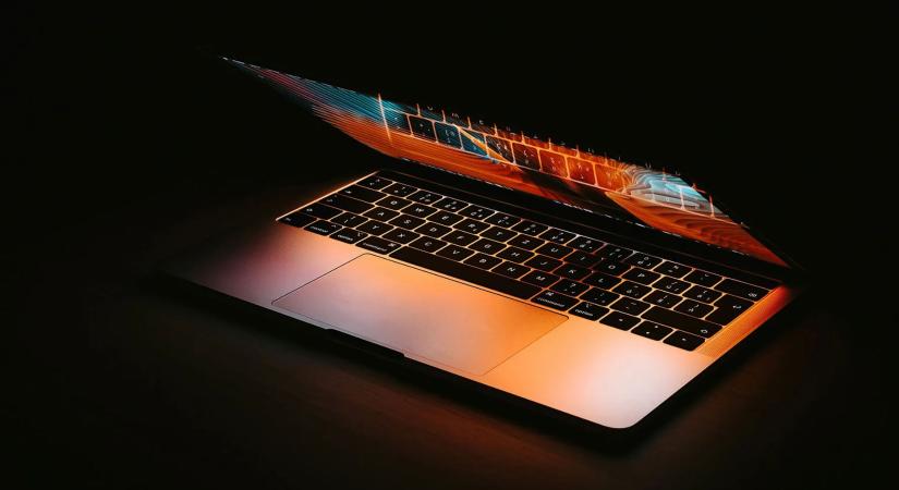 Samsung-féle Privacy Display-t kaphatnak az Apple MacBook Pro-k