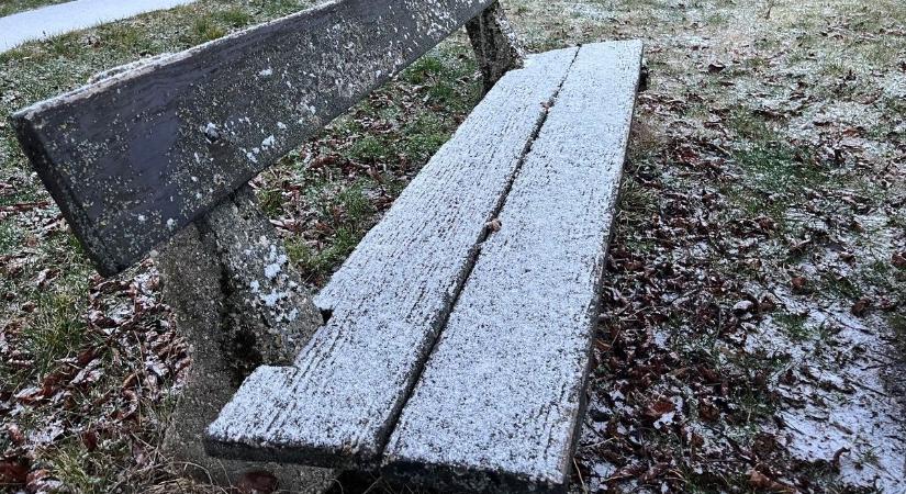 Sopronban is szállingózott a hó hétfő reggel - fotók, videó