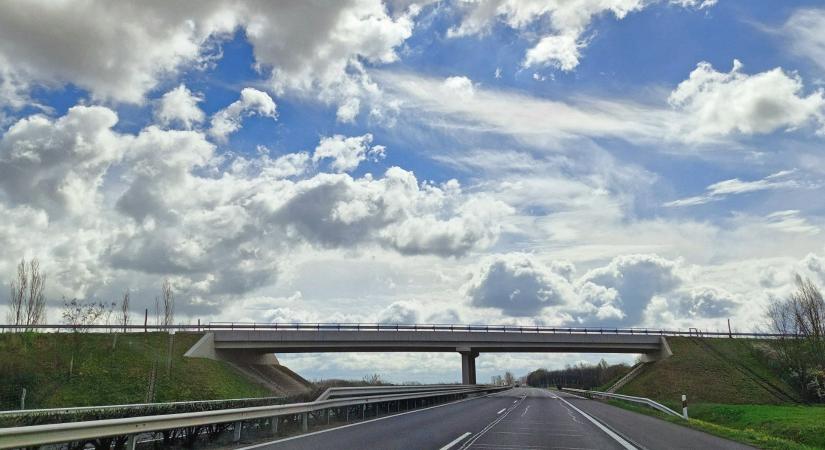 Jövőre indul az M7-es autópálya bővítése