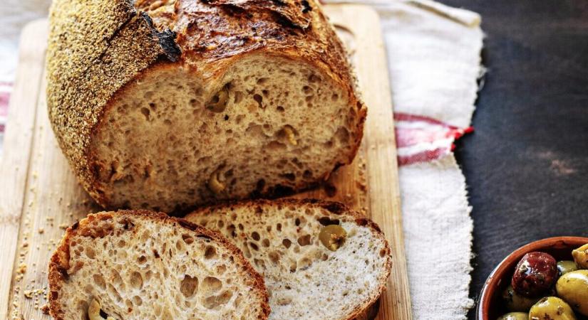 Olajbogyós cipó dagasztás nélkül