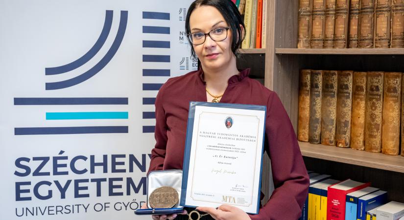 Rangos díjat nyert a Széchenyi István Egyetem jogi karának felvidéki oktatója
