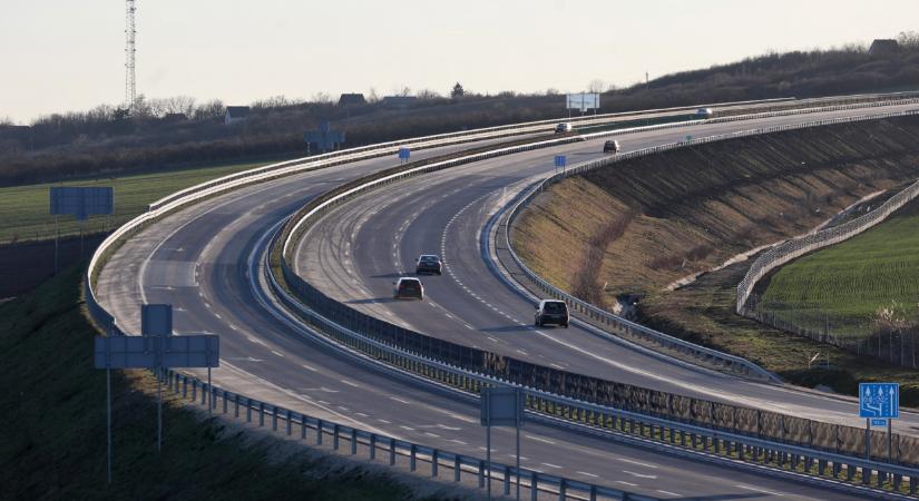 Kiderült, ekkor indul az M7-es bővítése: egy kulcsfontosságú gyorsforgalmi út is megépülhet a magyar vidéken
