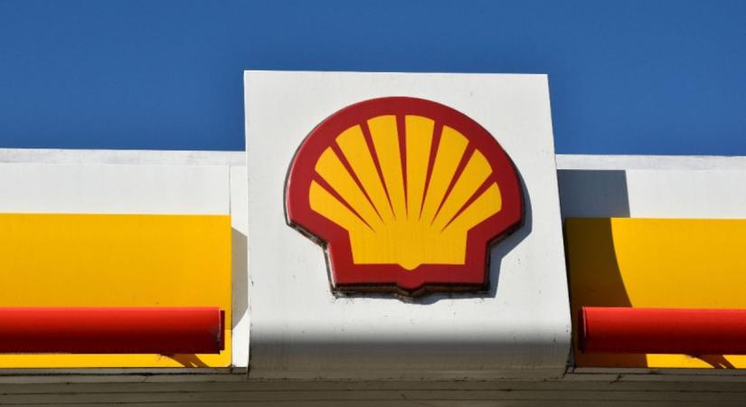 Felháborító szemtelenség: nyilvánosan kesereg a magyar Shell-vezető – miközben úgy megszedték magukat a háború alatt, hogy nem tudják hova tenni a pénzüket