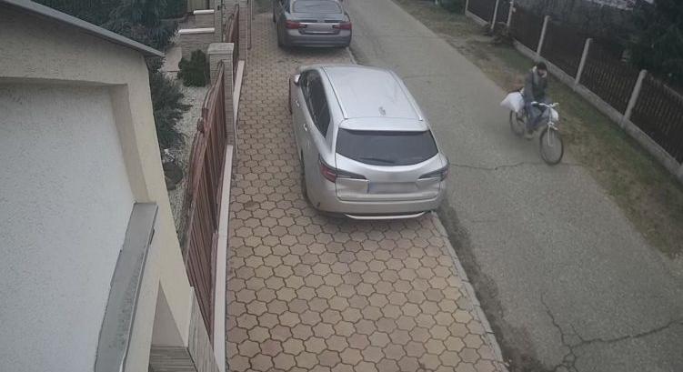 Ékszertolvajt keresnek a debreceni rendőrök