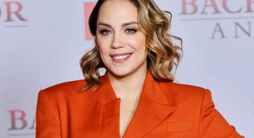 Lékai-Kiss Ramóna testhez álló pucérruhában, fehérnemű nélkül ragyogott a Nagy Duettben