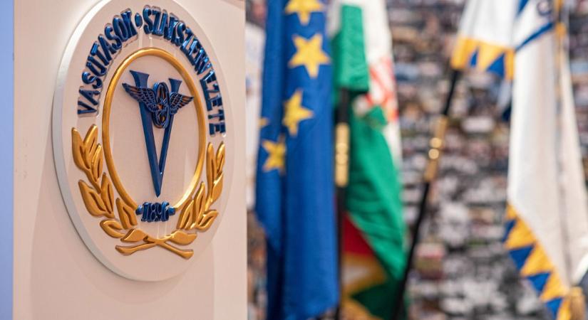 A korkedvezményes nyugdíj visszaállítását sürgeti a Vasutasok Szakszervezete