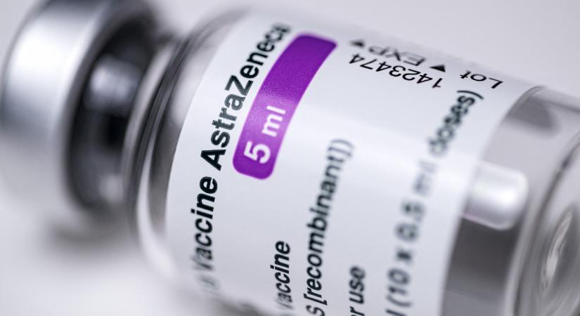 Kiderült, miért okoznak vérrögösödést egyes covid-vakcinák