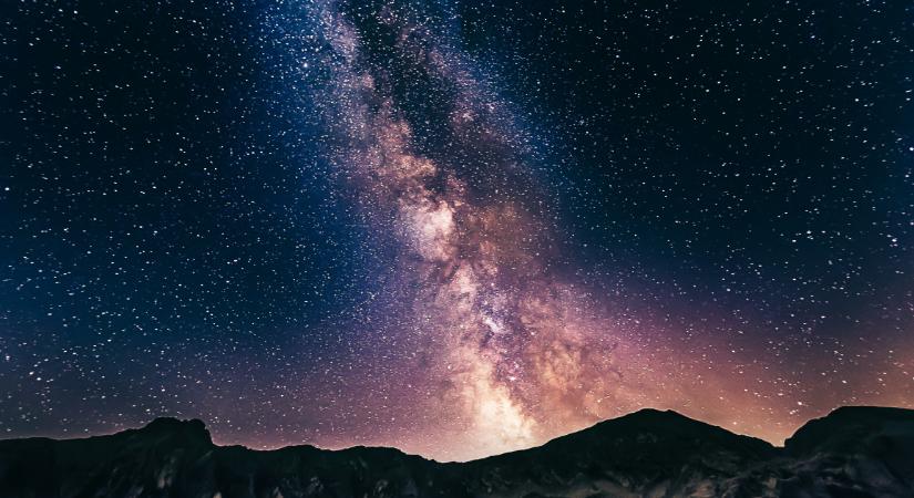 Napi horoszkóp február 15.: az Oroszlánok kikapcsolódhatnak, a Skorpiók számára új kaland kínálkozik